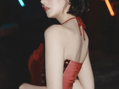 권은비 뒤태 화제 헬로 스트레인저 신곡으로 화제 집중
