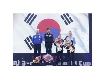조명우 태극기와 함께 우승하며 세계 1위 복귀