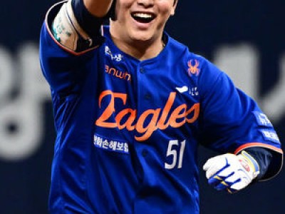 문현빈 9회 홈런으로 한화 3연승 이끌어
