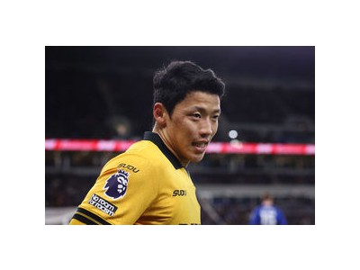 황희찬 또 쓰러져 울버햄튼 팬들 실망