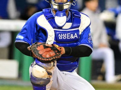 삼성 투수 최원태 원태인 첫 승 기쁨