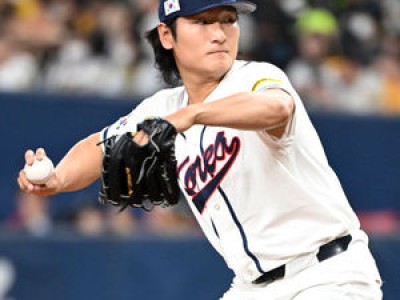곽빈 WBC 8강에서 강속구 뿌렸지만 제구 난조에 고전