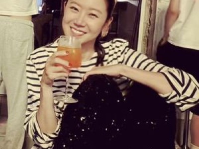 공효진 축하 메시지에 화사한 표정으로 럭셔리한 일상 공유